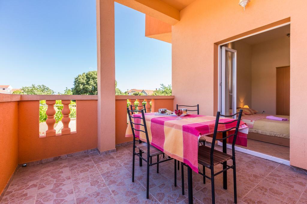 Apartments Angelina Sukošan Extérieur photo