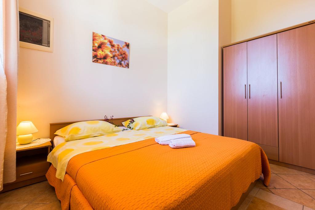 Apartments Angelina Sukošan Extérieur photo