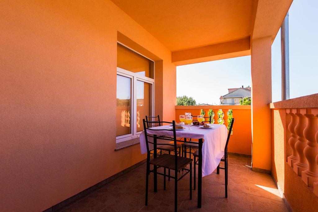 Apartments Angelina Sukošan Extérieur photo