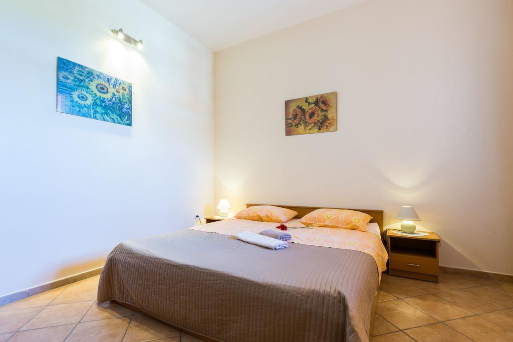 Apartments Angelina Sukošan Extérieur photo